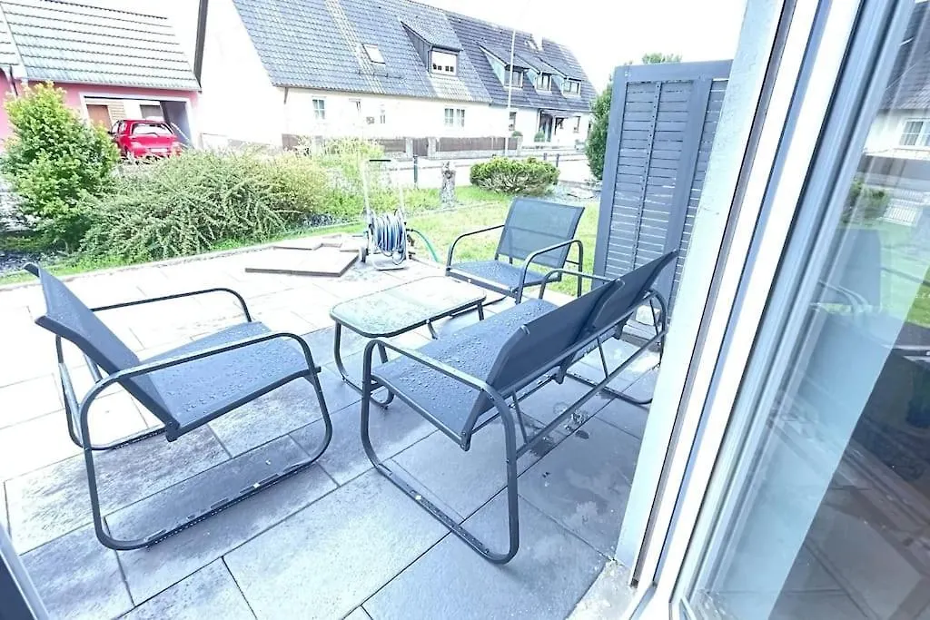 Shine Apartment Schwarzenfeld 0*,